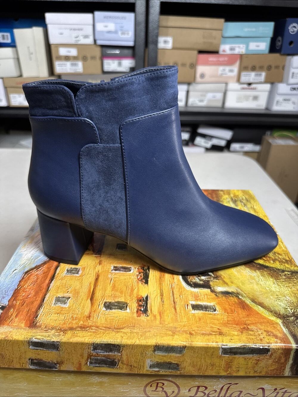 Women's 10 W Bella Vita Medley Navy W/ Suede Ankle Boot